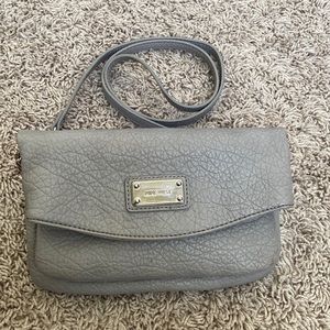 Nine West Tunnel Crossbody, adjustable purse/clutch/wristlet, gray
